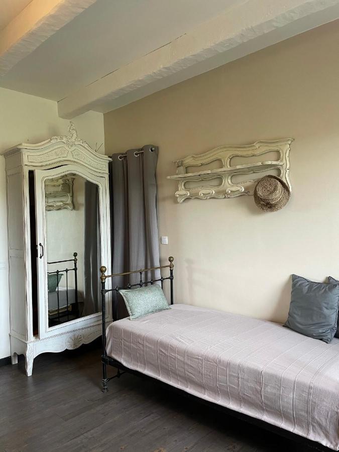 Au Pied Des Baous Bed & Breakfast Ванс Екстериор снимка