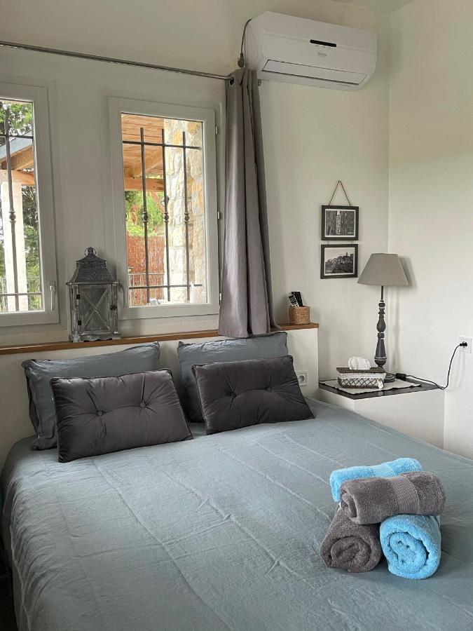 Au Pied Des Baous Bed & Breakfast Ванс Екстериор снимка