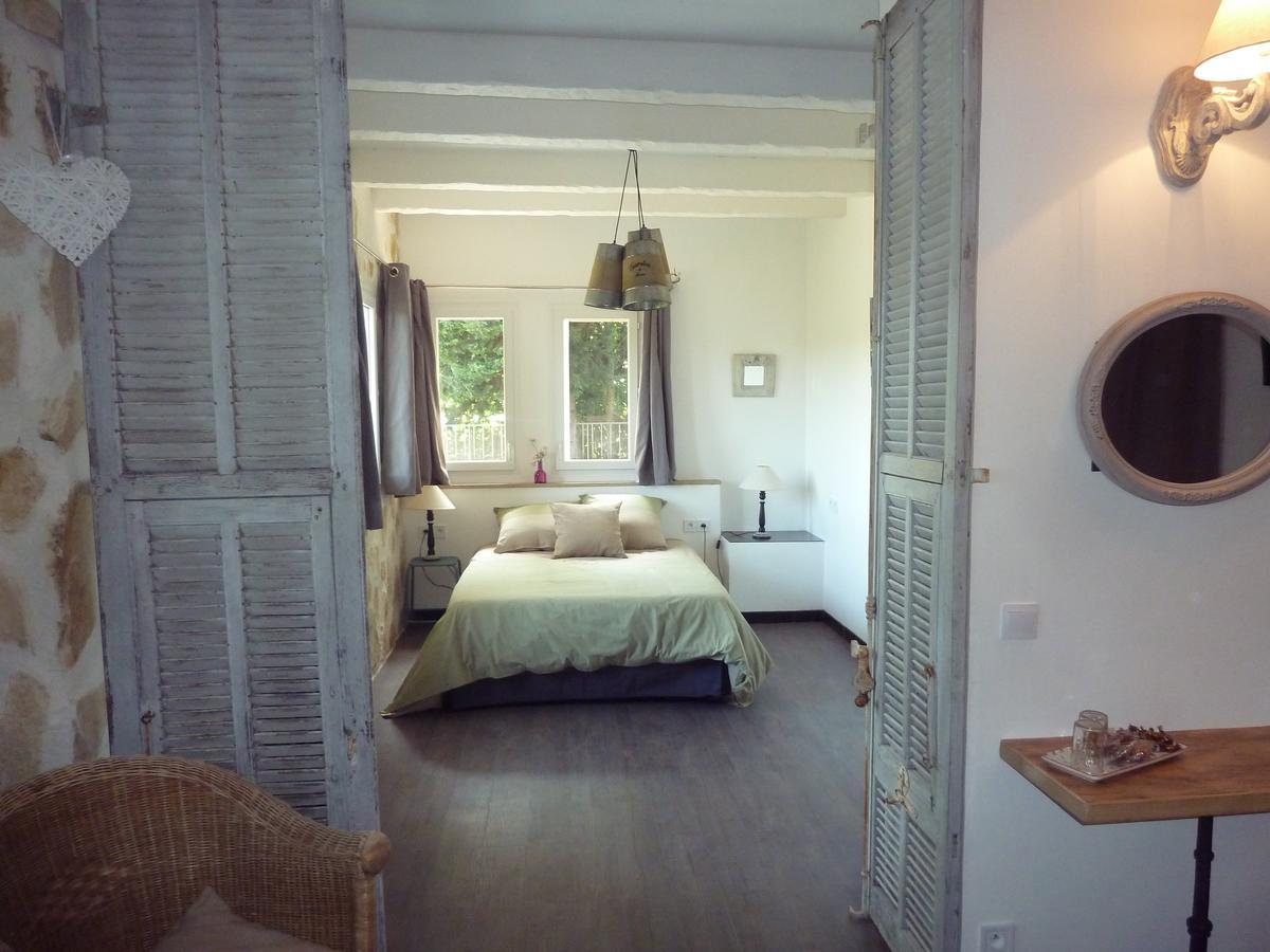 Au Pied Des Baous Bed & Breakfast Ванс Екстериор снимка