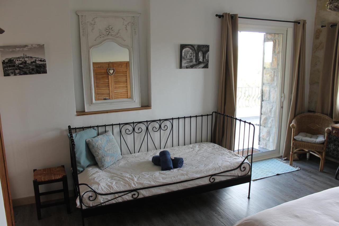 Au Pied Des Baous Bed & Breakfast Ванс Екстериор снимка
