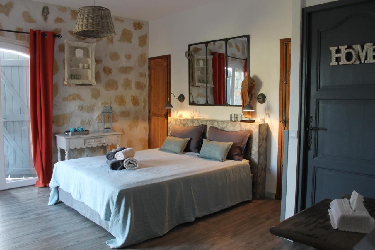 Au Pied Des Baous Bed & Breakfast Ванс Екстериор снимка